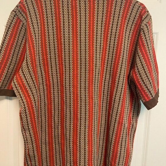 Men's Retro Short Sleeved Knit Shirt - Picture 2 of 5